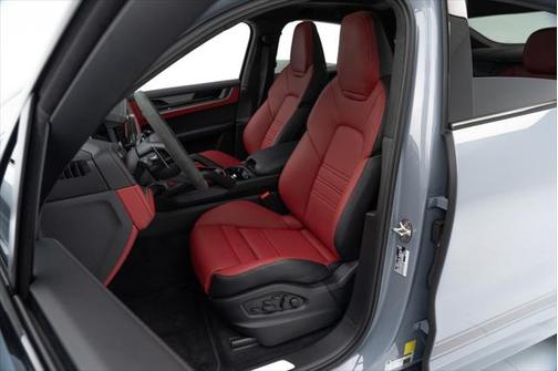 2025 Porsche Cayenne E-Hybrid Coupe S