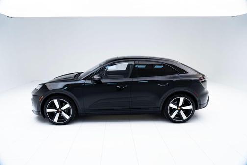 2024 Porsche Macan 4