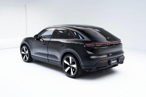 2024 Porsche Macan 4