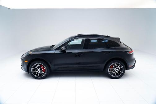 2022 Porsche Macan S