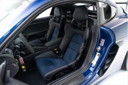 2025 Porsche 718 Cayman GT4 RS