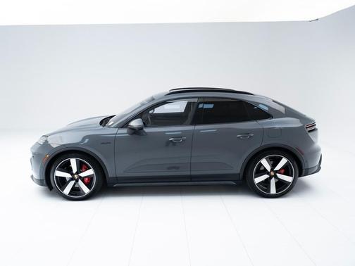 2026 Porsche Macan 4S