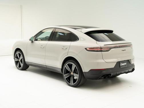2022 Porsche Cayenne Platinum Edition