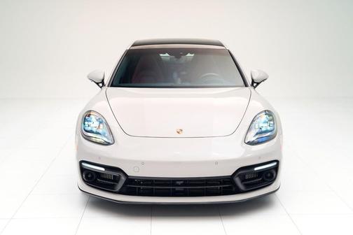 2023 Porsche Panamera 4 Platinum Edition