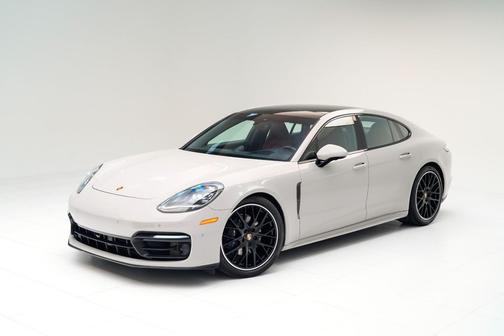 2023 Porsche Panamera 4 Platinum Edition