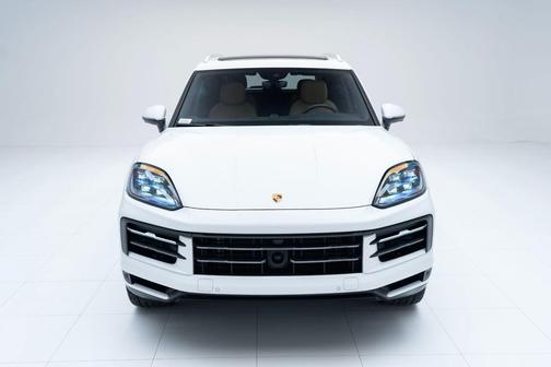 2025 Porsche Cayenne 