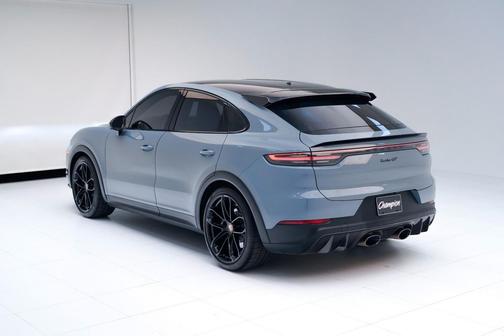 2023 Porsche Cayenne Turbo GT