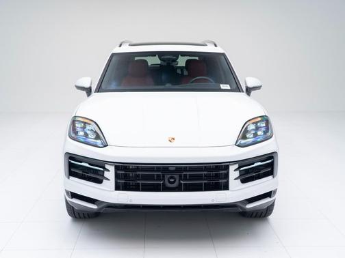 Carrara White Metallic 2026 Porsche Cayenne Cayenne