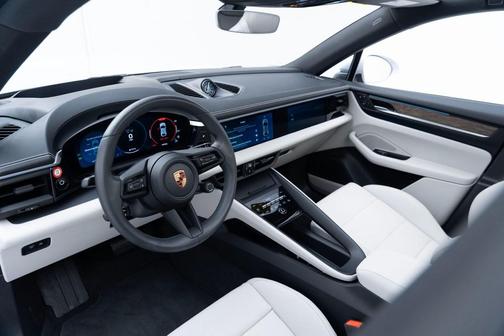 2024 Porsche Macan 4