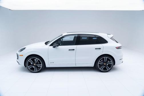 2022 Porsche Cayenne GTS