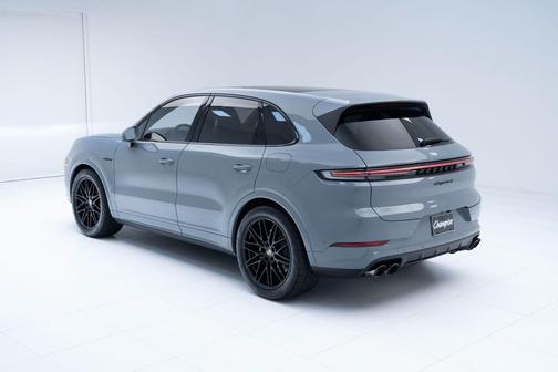 2025 Porsche Cayenne S