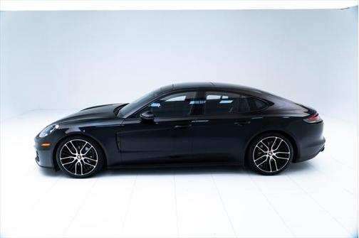 2021 Porsche Panamera RWD