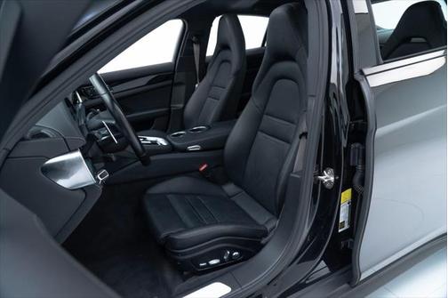 2021 Porsche Panamera RWD