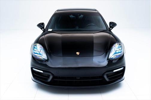 2021 Porsche Panamera RWD
