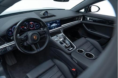 2021 Porsche Panamera RWD
