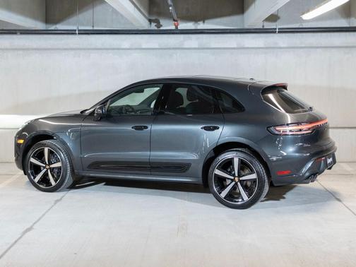 Volcano Grey Metallic 2026 Porsche Macan Macan