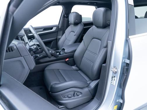 2025 Porsche Cayenne Cayenne