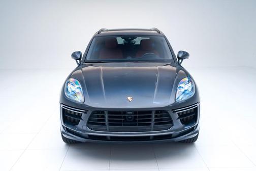 2020 Porsche Macan Turbo