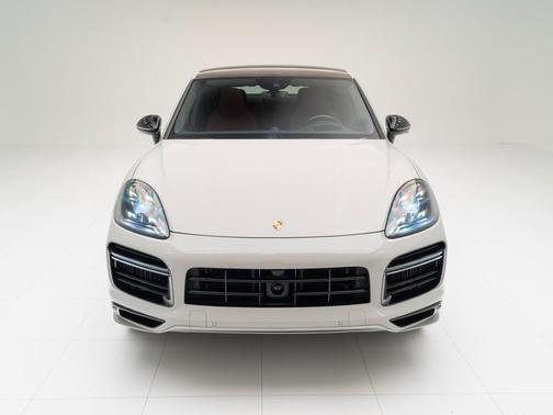Chalk 2022 Porsche Cayenne Turbo GT