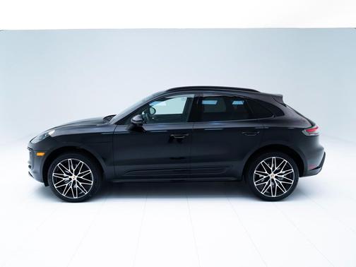 2025 Porsche Macan T