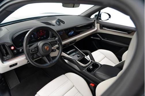 2024 Porsche Cayenne E-Hybrid S