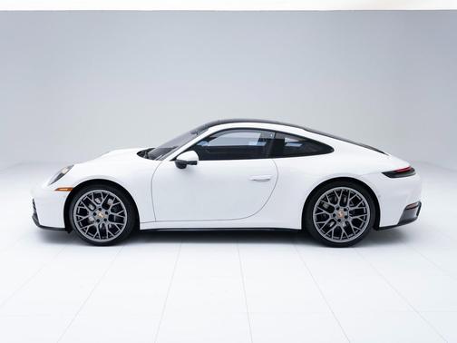 2025 Porsche 911 Carrera