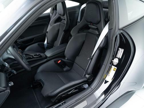 2026 Porsche 911 GT3 w/Touring Package