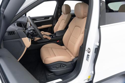 2025 Porsche Cayenne Cayenne
