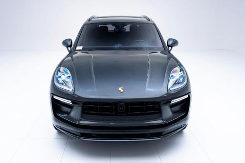 2024 Porsche Macan Base (PDK)