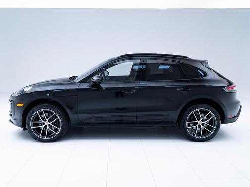 2025 Porsche Macan T