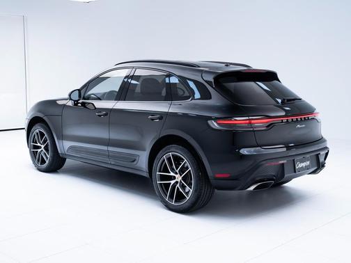 2025 Porsche Macan T
