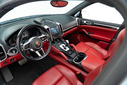 2017 Porsche Cayenne S
