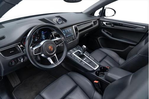 2018 Porsche Macan Base