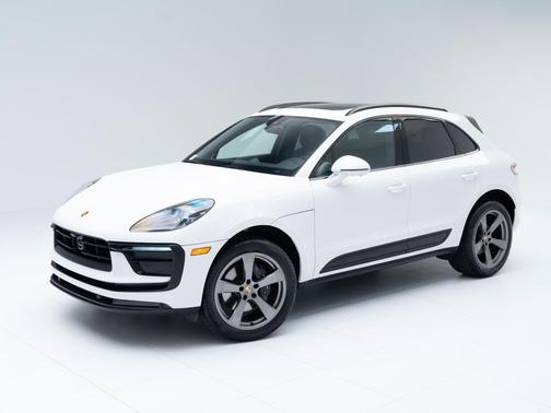 2025 Porsche Macan 