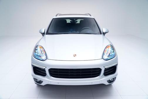 2018 Porsche Cayenne Platinum Edition