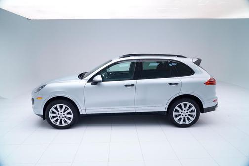 2018 Porsche Cayenne Platinum Edition