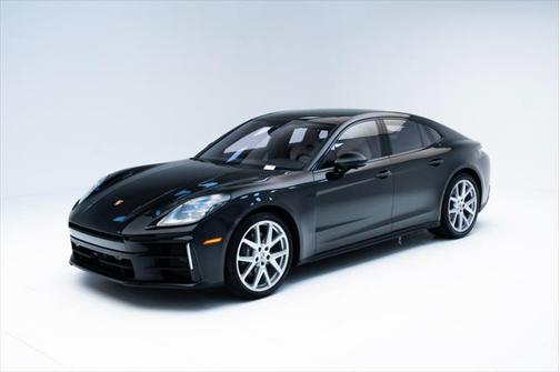 2024 Porsche Panamera 4
