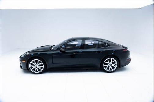 2024 Porsche Panamera 4