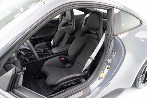 2025 Porsche 911 GT3 w/Touring Package