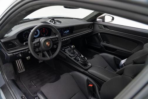 2025 Porsche 911 GT3 w/Touring Package