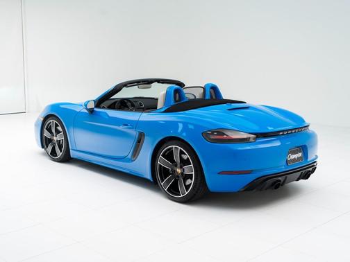 2025 Porsche 718 Boxster GTS 4.0