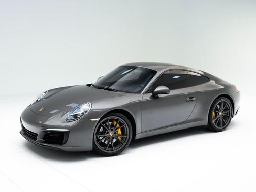 2019 Porsche 911 Carrera