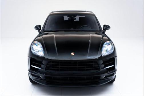 2021 Porsche Macan Base