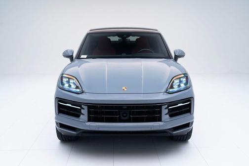 2025 Porsche Cayenne 