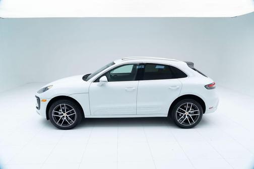 2025 Porsche Macan T