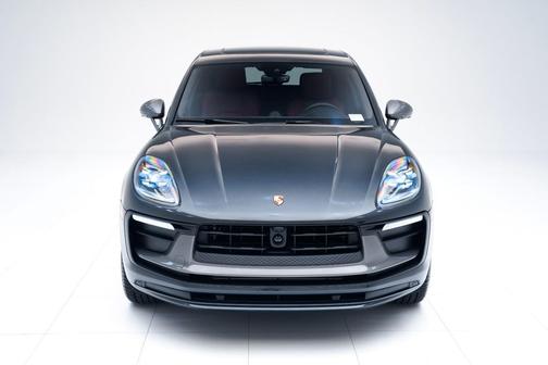 2026 Porsche Macan T