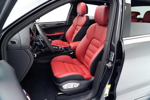 2026 Porsche Macan T