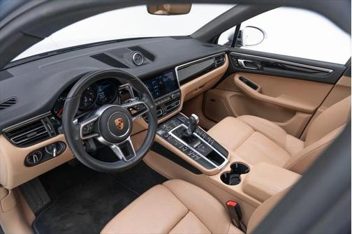 2021 Porsche Macan Base