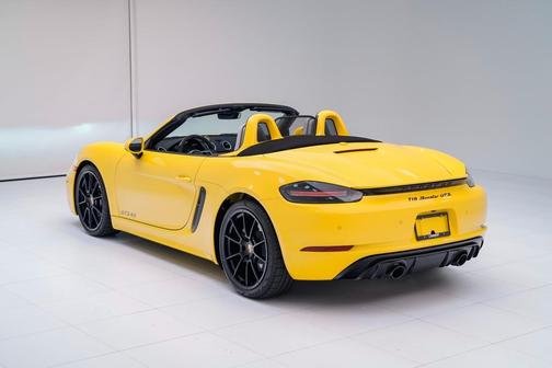 2025 Porsche 718 Boxster GTS 4.0