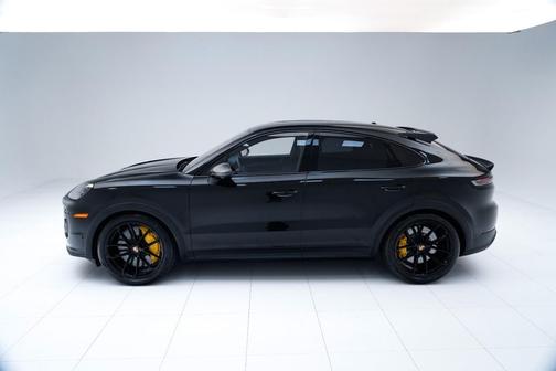2025 Porsche Cayenne Turbo GT